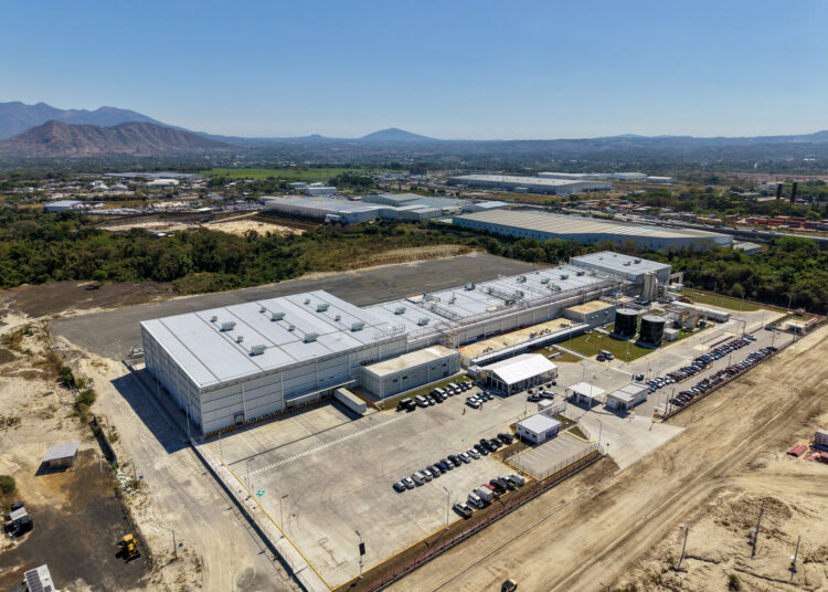 Inversión privada supera los $5,400 millones y dinamiza la economía salvadoreña