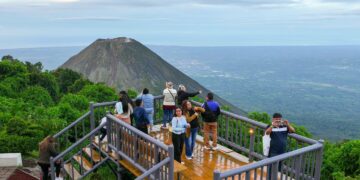 Turismo internacional en El Salvador mantiene crecimiento y apunta a un repunte durante Semana Santa 2026