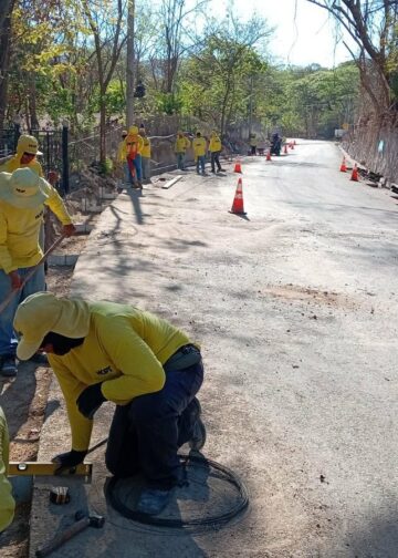 Construyen puente de 31 metros como parte de la pavimentación de 9.29 kilómetros en Yayantique