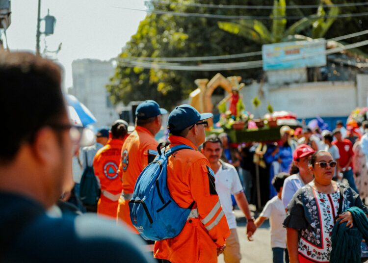 Autoridades refuerzan operativos por alta afluencia en Viernes Santo