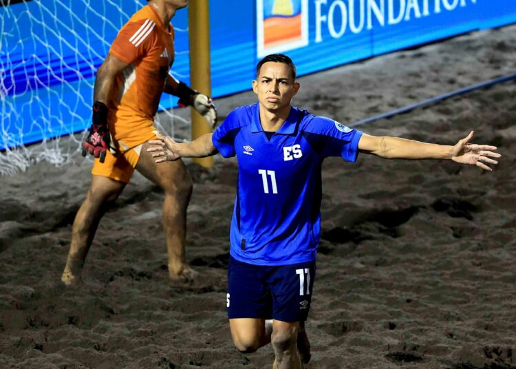 El Salvador gana un emocionante duelo 5-4 ante Colombia en la Beach Soccer Cup 2026
