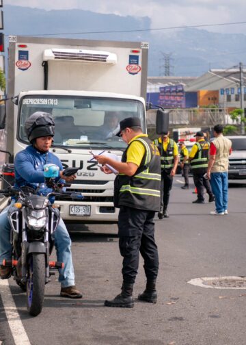 Controles vehiculares se refuerzan en Semana Santa ante alta afluencia de turistas en el país