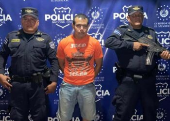 Capturan a pandillero tras intimidar a empleado en Apopa