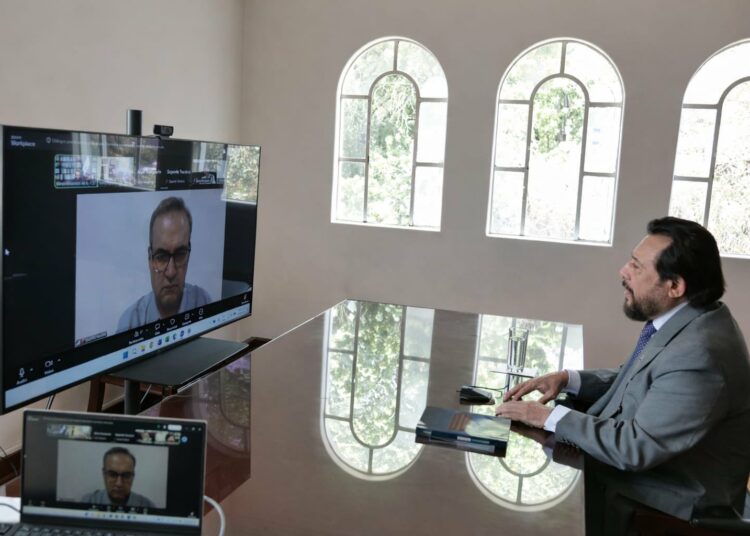 Vicepresidente Ulloa resalta experiencia salvadoreña en seguridad, educación y paz durante diálogo académico en México