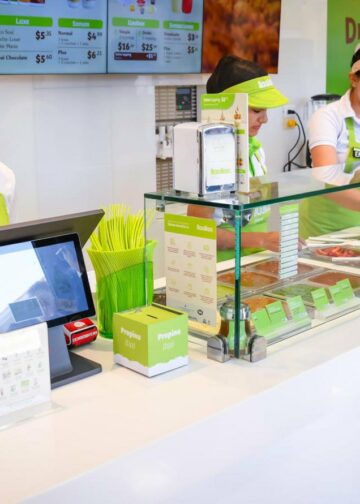 Llaollao abre su primera sucursal con autoservicio en el mundo desde El Salvador