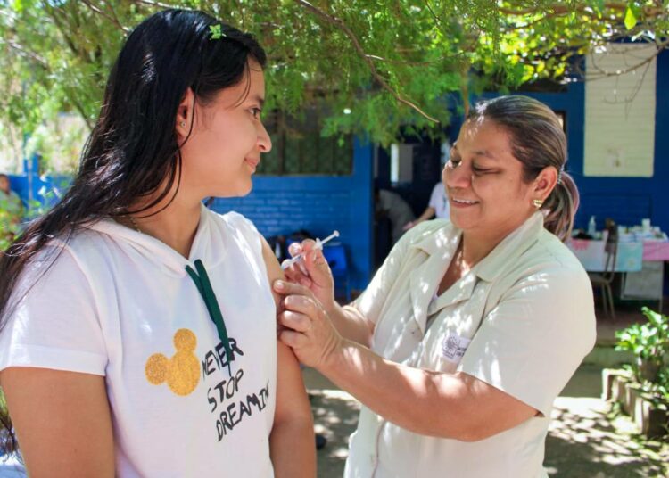 Reportan alta demanda en vacunación contra el VPH con 80 mil dosis aplicadas en el país