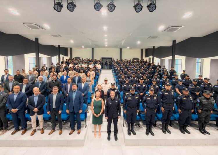 Policía fortalece capacidades con clausura de cursos de CENTAM Guardian 2026