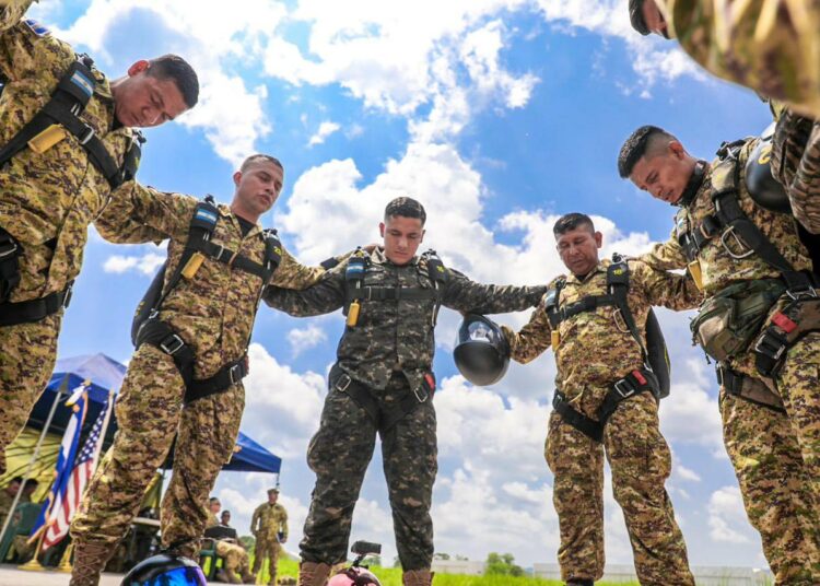 Fuerza Armada lidera ejercicio aéreo y fortalece Cooperación Internacional