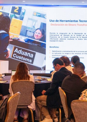 Aduanas destaca avances en cumplimiento y uso de tecnología para fortalecer el comercio seguro en El Salvador