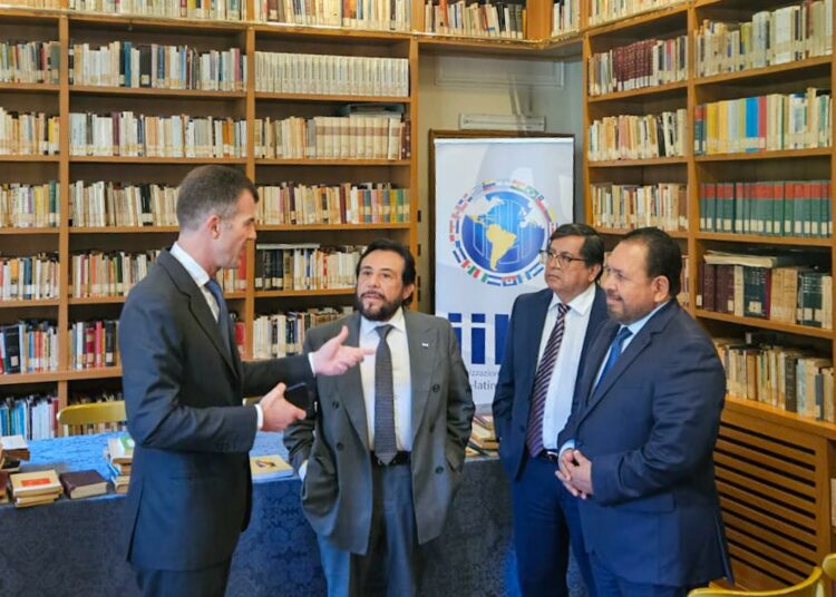 Vicepresidente Félix Ulloa fortalece lazos de cooperación con la Organización Internacional Ítalo-Latinoamericana (IILA)