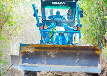 Alcalde de Santa Ana anuncia trabajos que buscan mejorar acceso y movilidad en comunidades