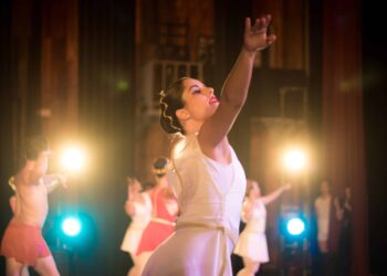 Gabriela de Bukele destaca la danza como escuela de disciplina y formación personal