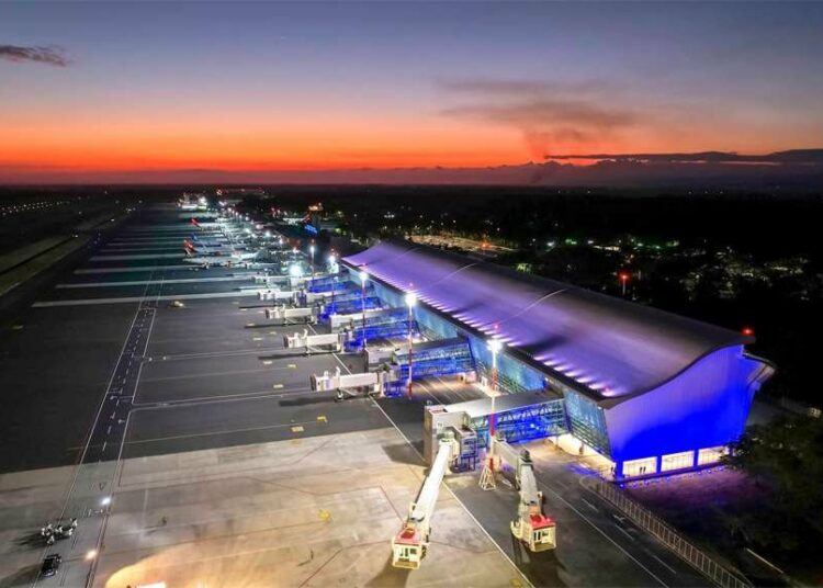 Air Canada interesada en vuelos directos a El Salvador: Gobierno confirma acercamiento