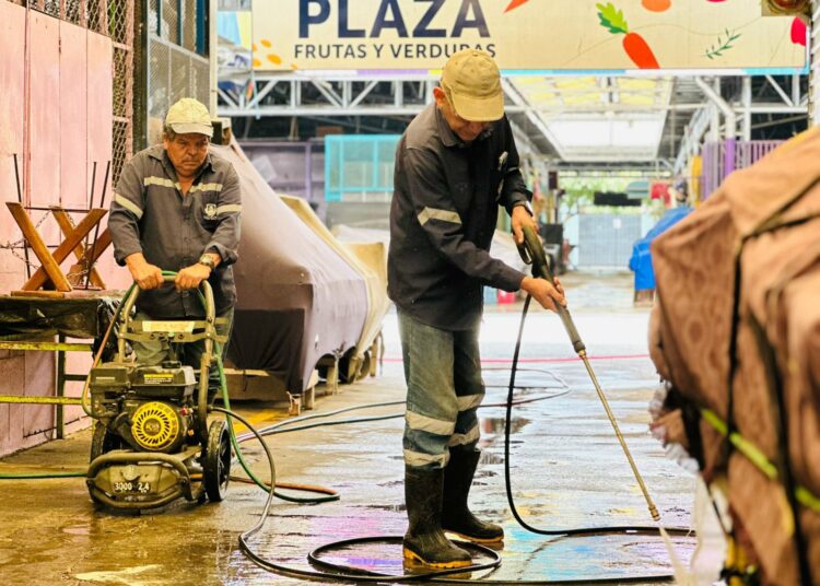 Mercado Dueñas cierra por limpieza y alcaldía habilita alternativas en Santa Tecla