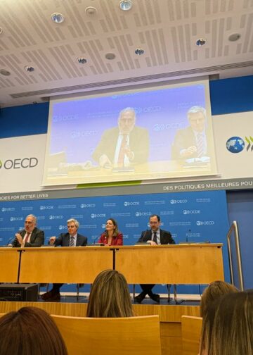 El español hace historia en la OCDE: El Salvador brilla en una celebración sin precedentes