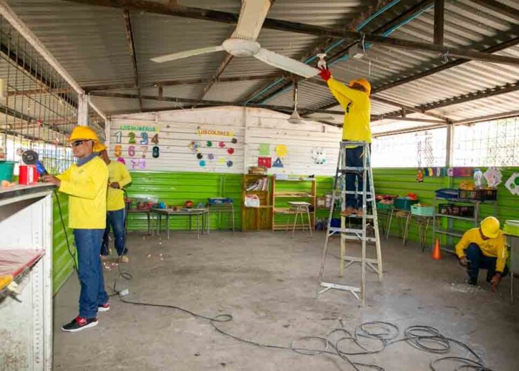 Más de 200 estudiantes contarán con espacios renovados para su educación en Zacatecoluca
