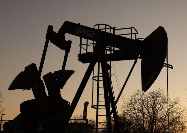 Precio del petróleo continúa en aumento por tensiones en Medio Oriente