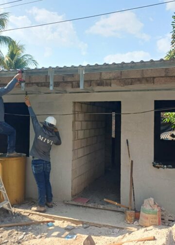 Construyen viviendas para familias vulnerables en El Refugio, Ahuachapán