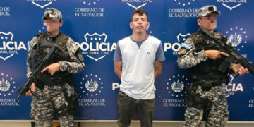 Ministro de Seguridad reafirma postura firme contra pandillas tras captura de miembro de la MS-13