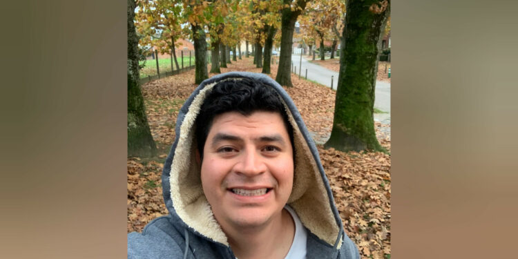 El Salvador gana protagonismo internacional y sorprende a latinoamericanos en Europa