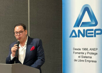 José Luis Saca inicia gestión en ANEP con llamado a fortalecer inversión, diálogo y modernización empresarial