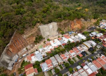 Obras de estabilización de talud en Zaragoza avanzan para prevenir deslizamientos en temporada invernal