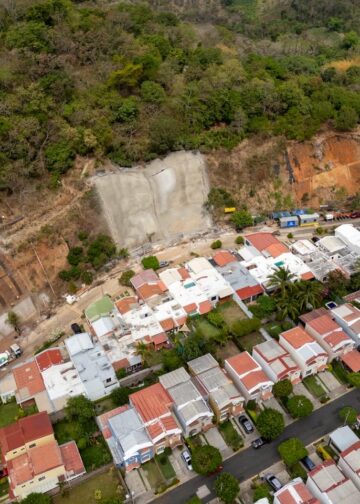 Obras de estabilización de talud en Zaragoza avanzan para prevenir deslizamientos en temporada invernal