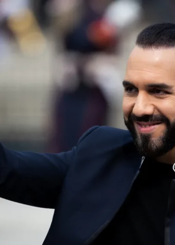 Nayib Bukele propone a Gustavo Petro llevarse a todos los detenidos del régimen de excepción