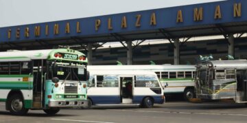 Gobierno mantiene estables los precios de los combustibles y avanza en acuerdos con el sector transporte