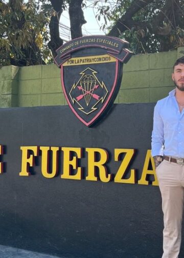 Analista español destaca el avance de El Salvador en seguridad tras experiencia directa en el país