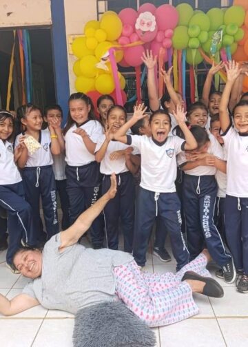 Fallece docente ejemplar en Izalco tras lucha contra el cáncer