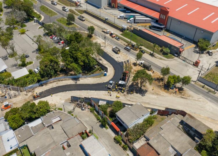 Nuevo acceso vial en Nuevo Cuscatlán está por finalizar y promete reducir hasta 25 minutos en traslados