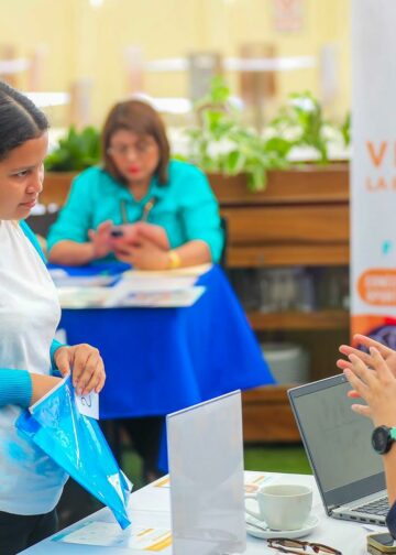 Mayor población en edad productiva impulsa oportunidades económicas en El Salvador