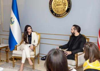 Copresidenta del Caucus de El Salvador en EEUU respalda al Presidente Bukele y rechaza acusaciones en audiencia demócrata