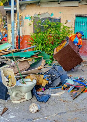 Jornadas de limpieza continúan con retiro de residuos voluminosos en El Mangüito