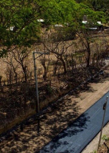 Avanza pavimentación de más de 12 kilómetros hacia el cantón Los Toles en Ahuachapán