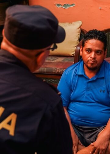 Autoridades intervienen negocios y viviendas vinculados a red de narcotráfico local