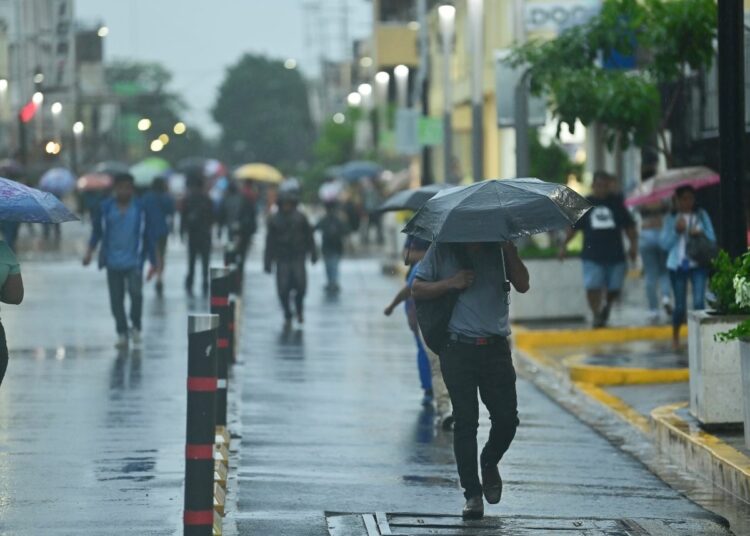 Lluvias podrían intensificarse durante la tarde y noche