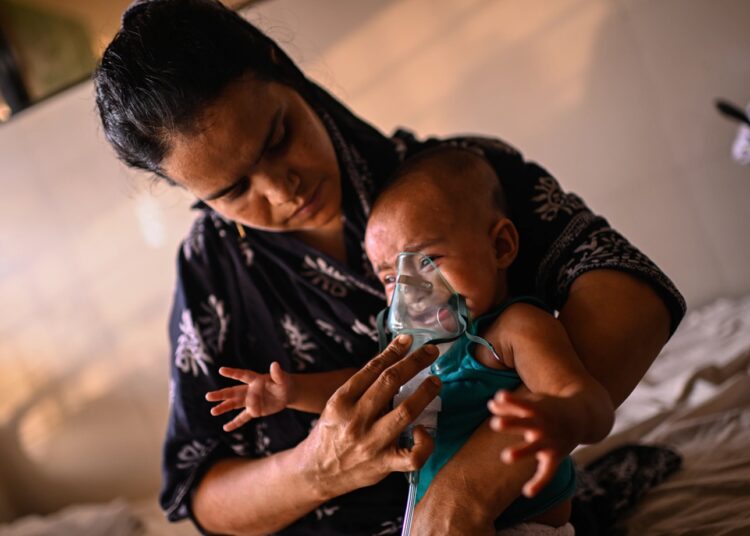 Crisis por sarampión en Bangladesh deja más de 100 niños fallecidos y obliga a vacunación masiva