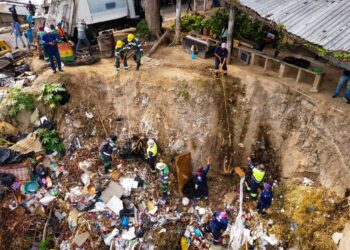 Limpieza intensiva en Ayutuxtepeque busca frenar focos de basura y prevenir inundaciones