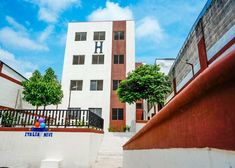 Gobierno entrega nuevo complejo habitacional a 64 familias con apoyo internacional y modelo cooperativo