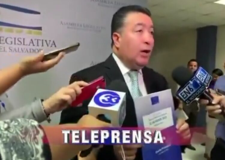 El partido ARENA propuso que reos pudieran votar