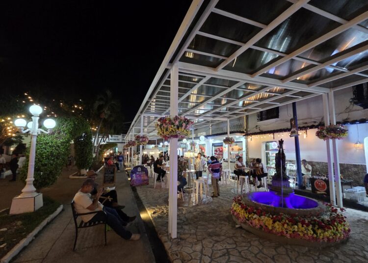 “El Callejón” se perfila como nuevo punto de encuentro familiar y comercial en Santa Ana Oeste