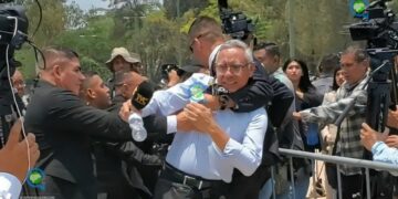Agresión a periodistas en acto oficial termina con disculpas del presidente Asfura a la prensa en Tegucigalpa