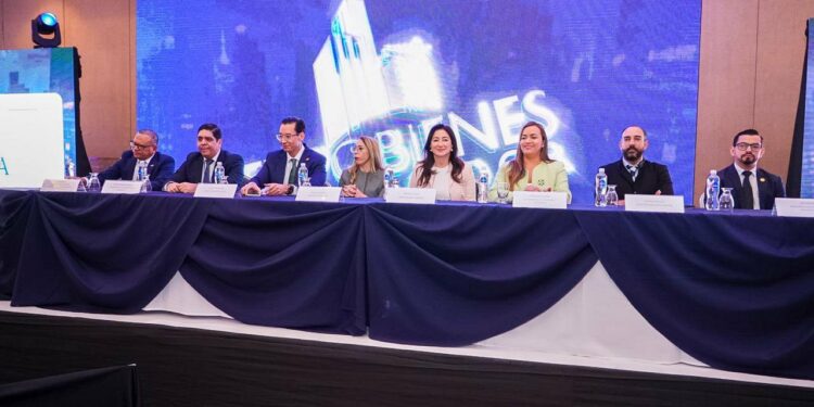 Michelle Sol destaca auge inmobiliario y asegura que la seguridad impulsa la inversión en El Salvador