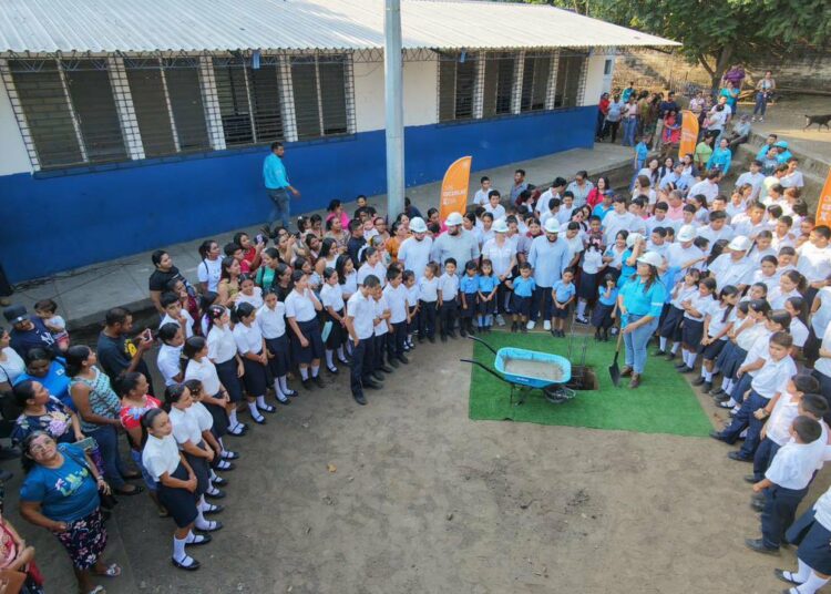 Inician transformación del Centro Escolar La Morita en San Miguel Oeste