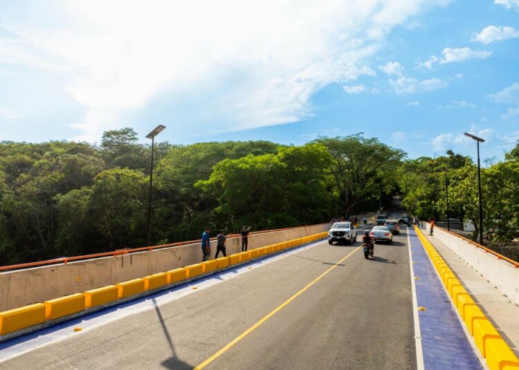 Nuevo puente sobre rio Guastena beneficiara a familias en Chalatenango