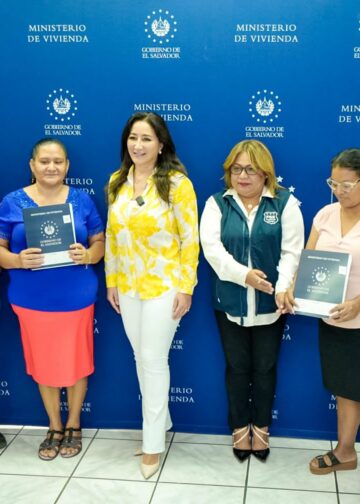 Gobierno ha legalizado más de 118 mil lotes y recuperado $2 mil millones en patrimonio familiar