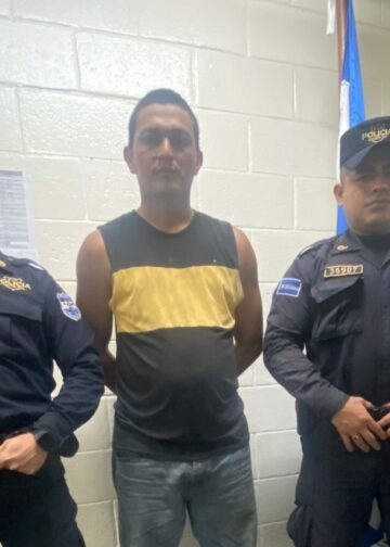 Capturan a hombre en posesión de marihuana durante inspección vehicular