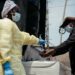 OMS declara emergencia internacional por brote de ébola sin vacuna disponible